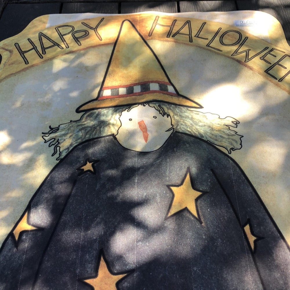 Toland Witch Flag - Picture 3 of 5